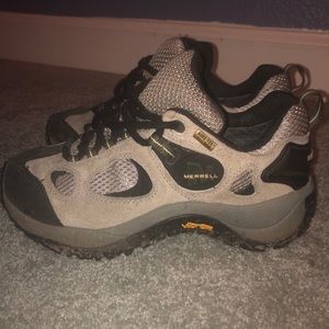 Merrell hiking boots size 7.5